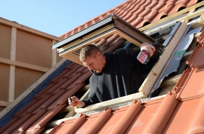 Pose de fenêtres de toit Velux à Saubrigues